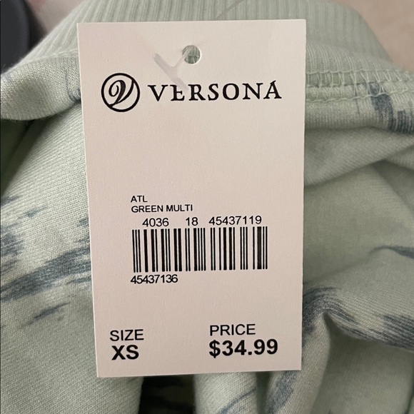 Green Patterned Sweatshirt and Pants Set - Picture 5 of 5